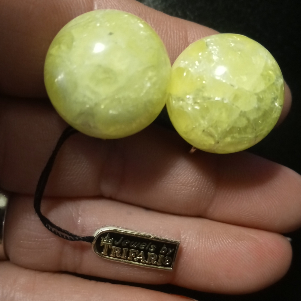 Trifari sun dot buttons earrings with original tags citrine like stone.